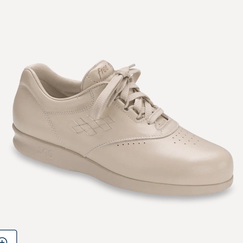 Women's Tan Lace-Up Shoes